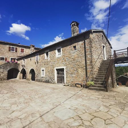 Apartma Baladur Brezovica pri Gradinu Bagian luar foto