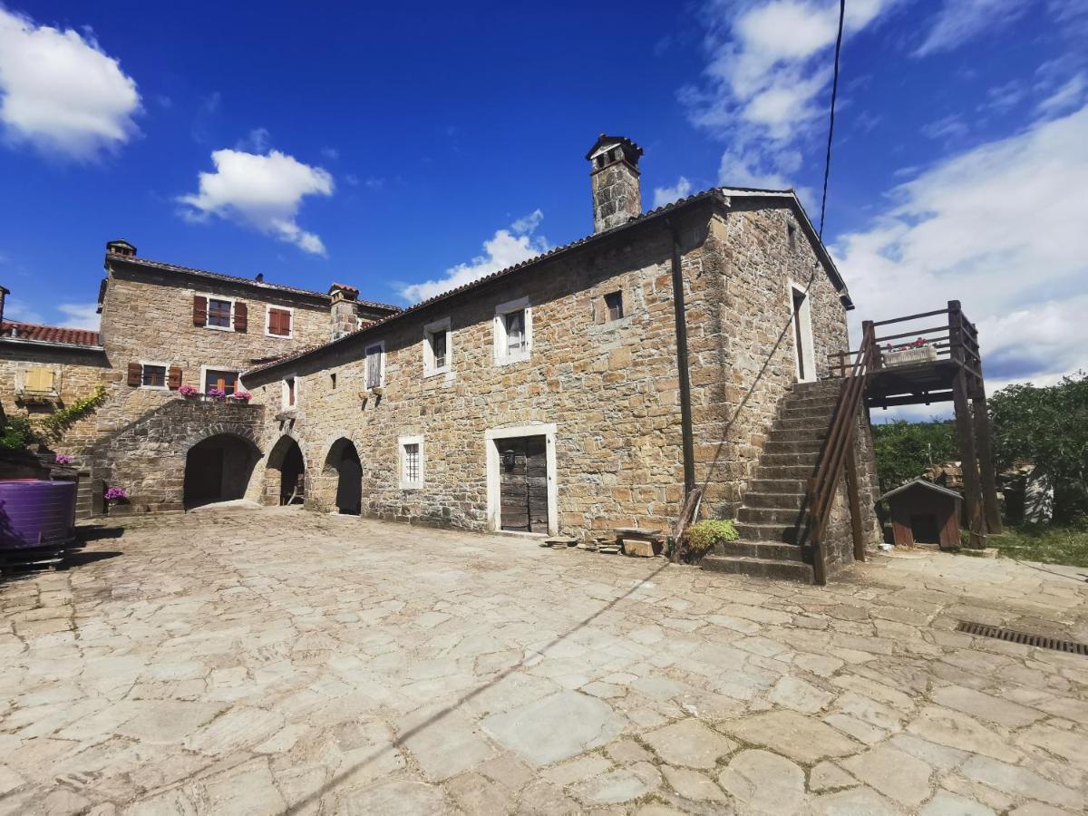 Apartma Baladur Brezovica pri Gradinu Bagian luar foto
